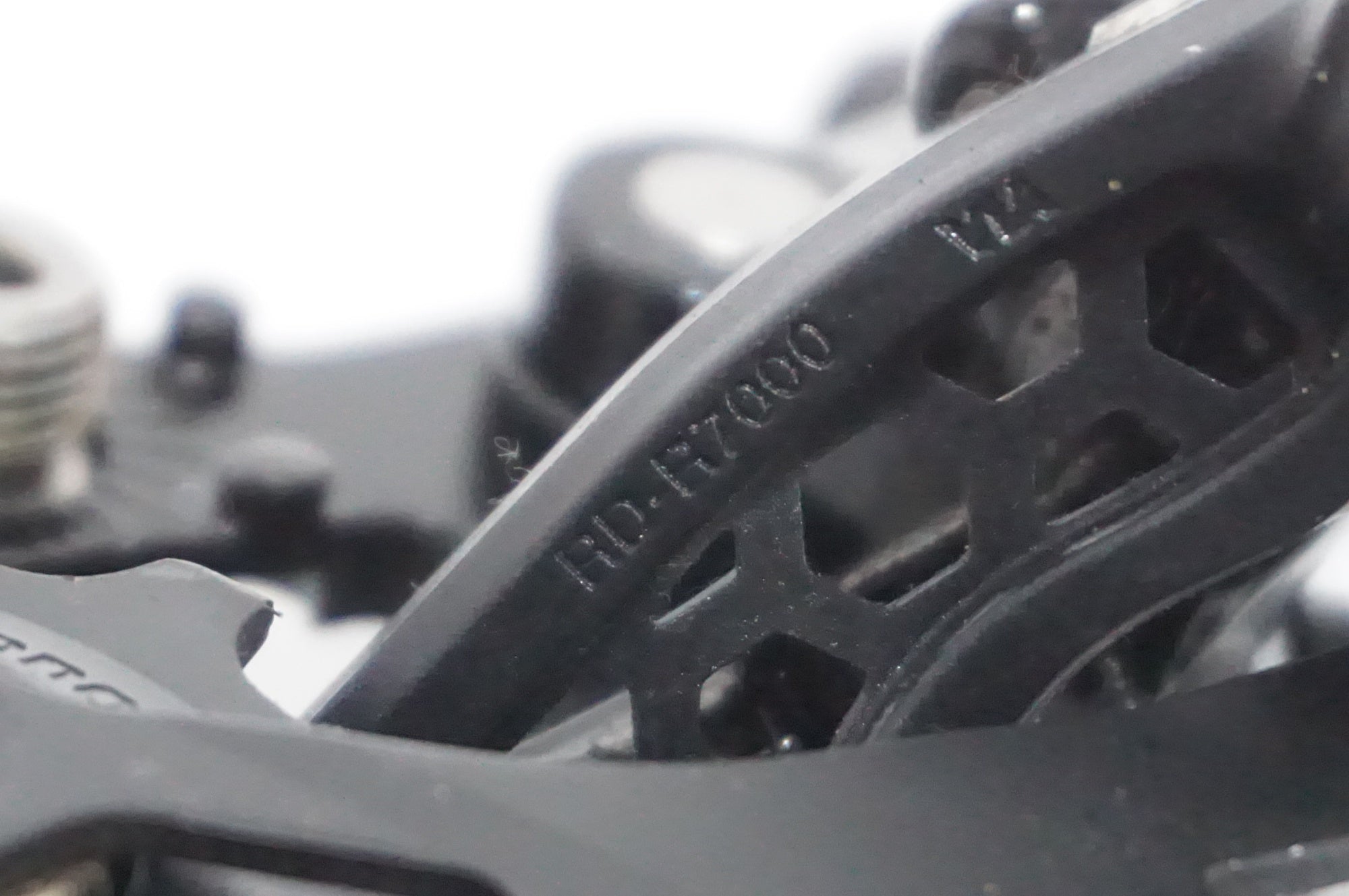 SHIMANO 「シマノ」 105 RD-R7000 リアディレイラー / AKIBA店