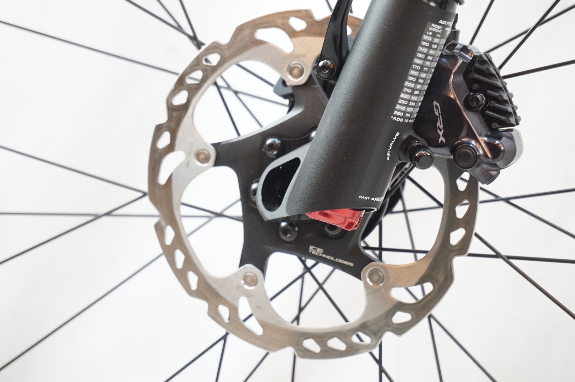 CANNONDALE 「キャノンデール」 TOPSTONE CARBON 2 LEFTY 2024年モデル グラベルロード / 浦和ベース