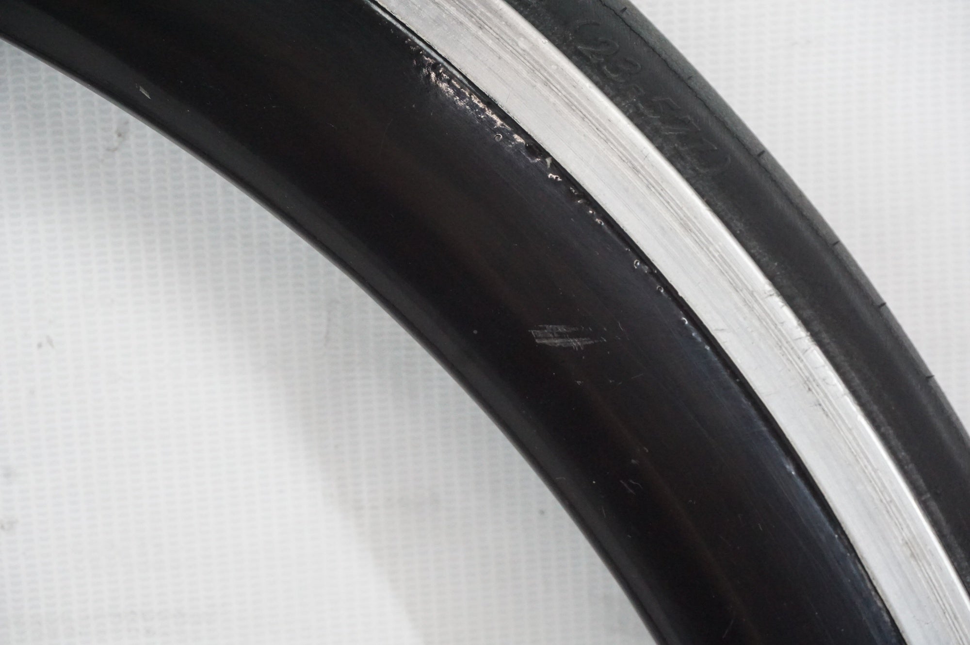 TRI SPOKE 「トライスポーク」 バトン 650C シングル カーボンフロントホイール / 阪急塚口店