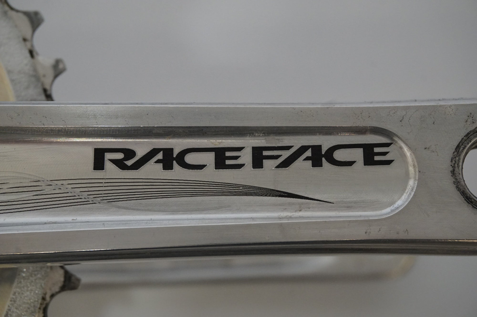 RACEFACE 「レースフェイス」 DEUS 22-44T 175mm クランクセット
