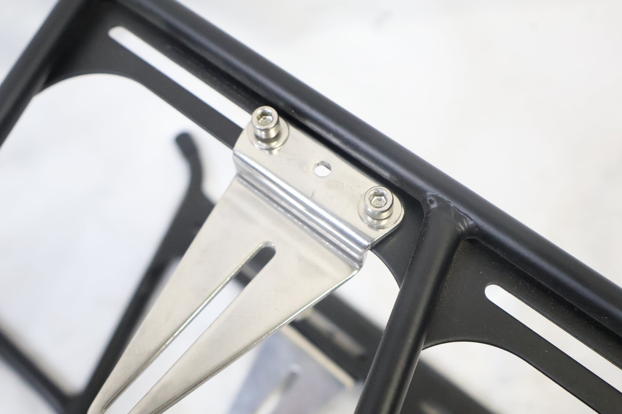 SURLY 「サーリー」 NICE RACK FRONT BLACK フロントキャリア / 高知店