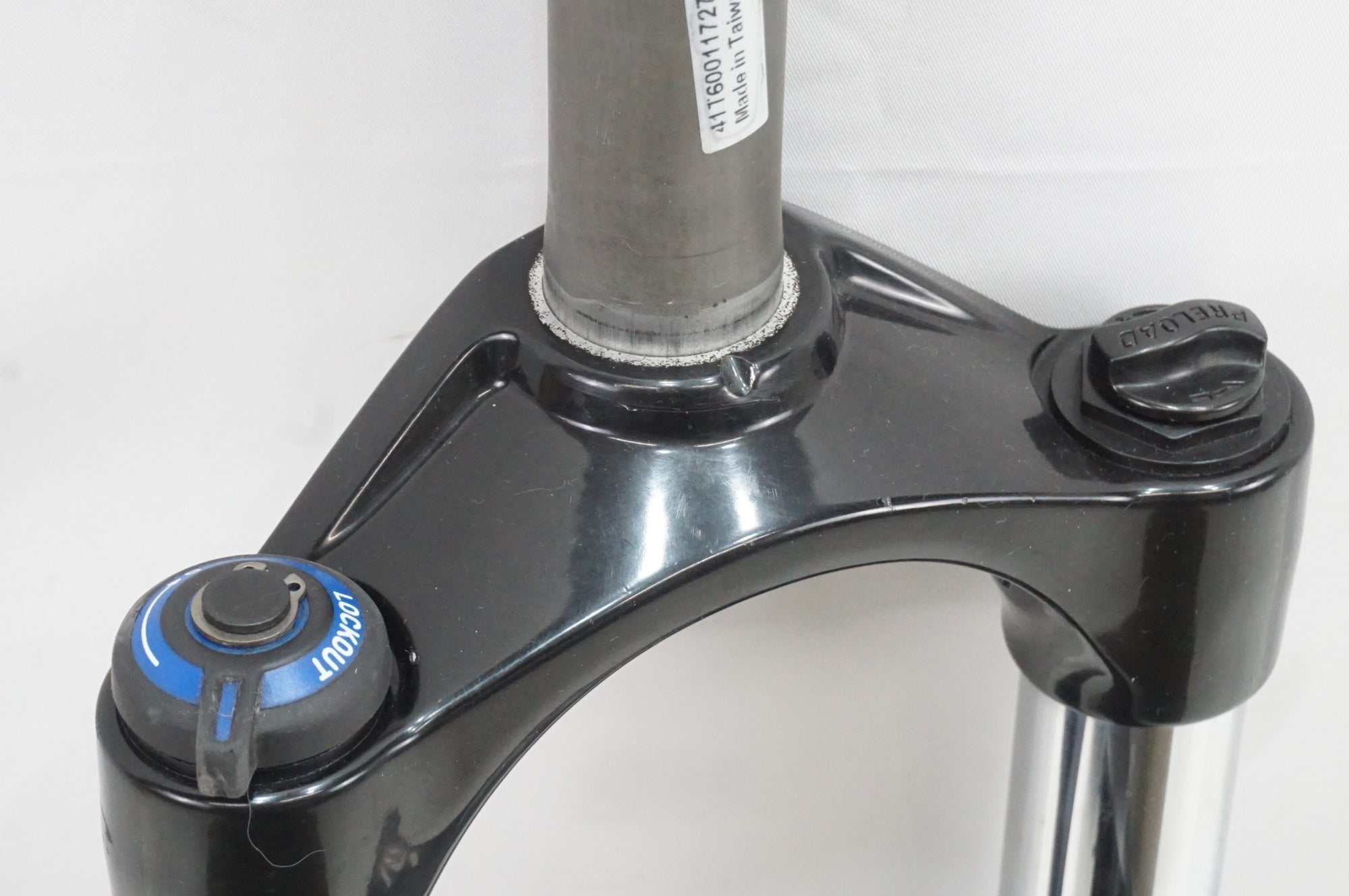 ROCKSHOX 「ロックショックス」 TORA 302 RS 26インチ サスペンション