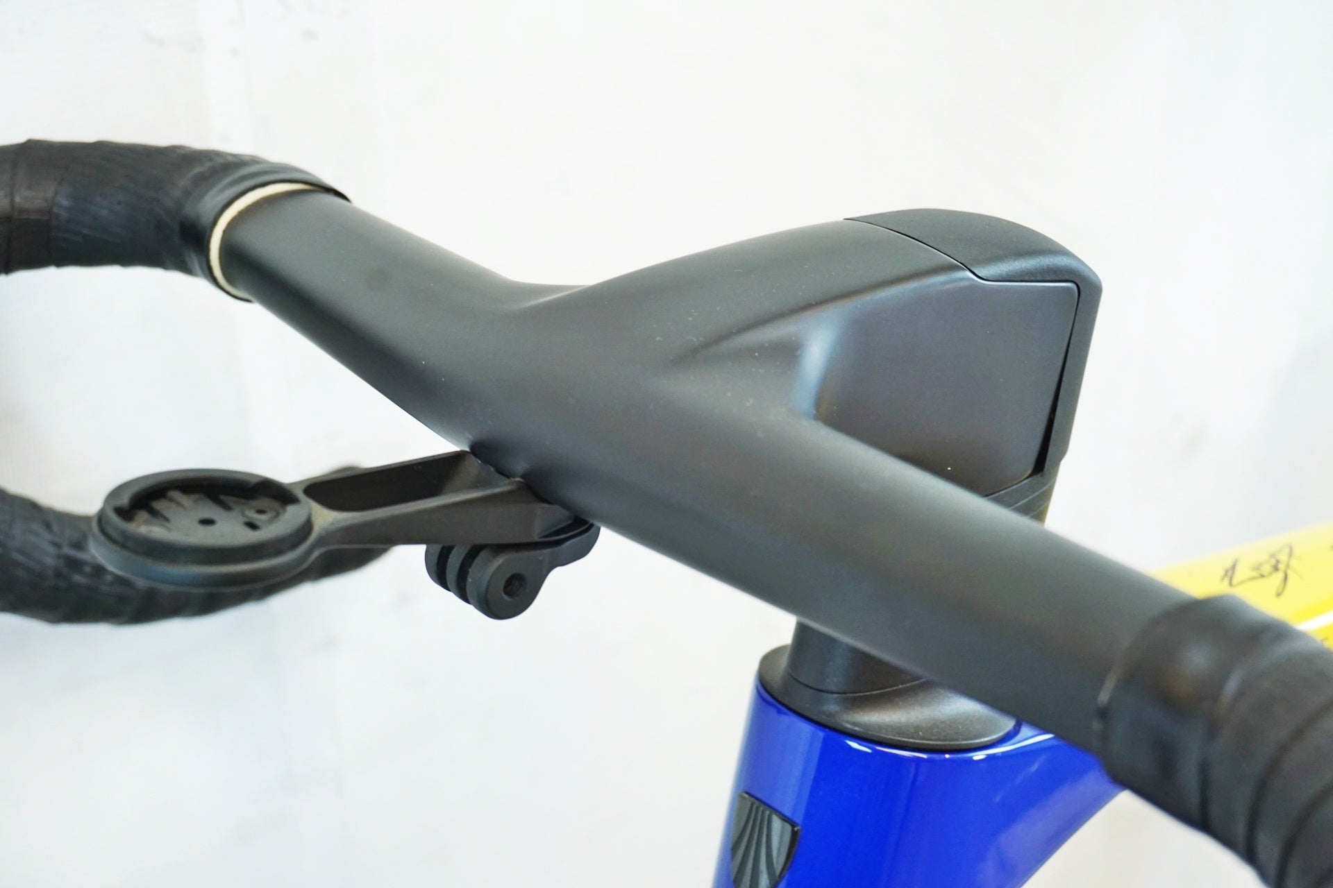 TREK 「トレック」 MADONE SLR9 AXS GEN8 2025年モデル ロードバイク / 有明ガーデン店