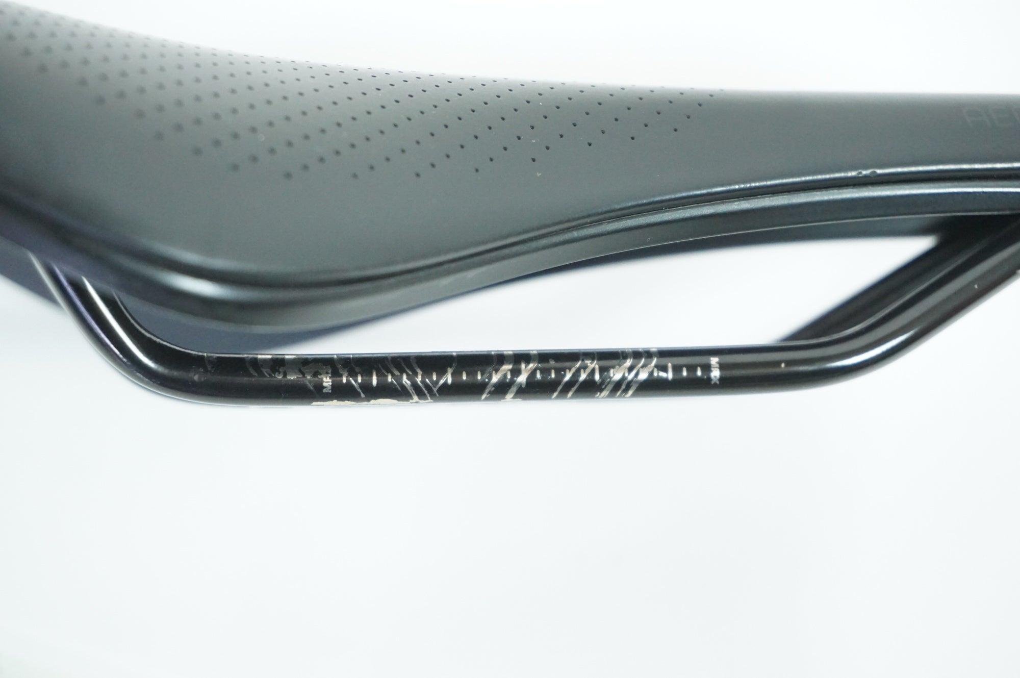 BONTRAGER 「ボントレガー」 AEOLUS ELITE サドル / 宇都宮店