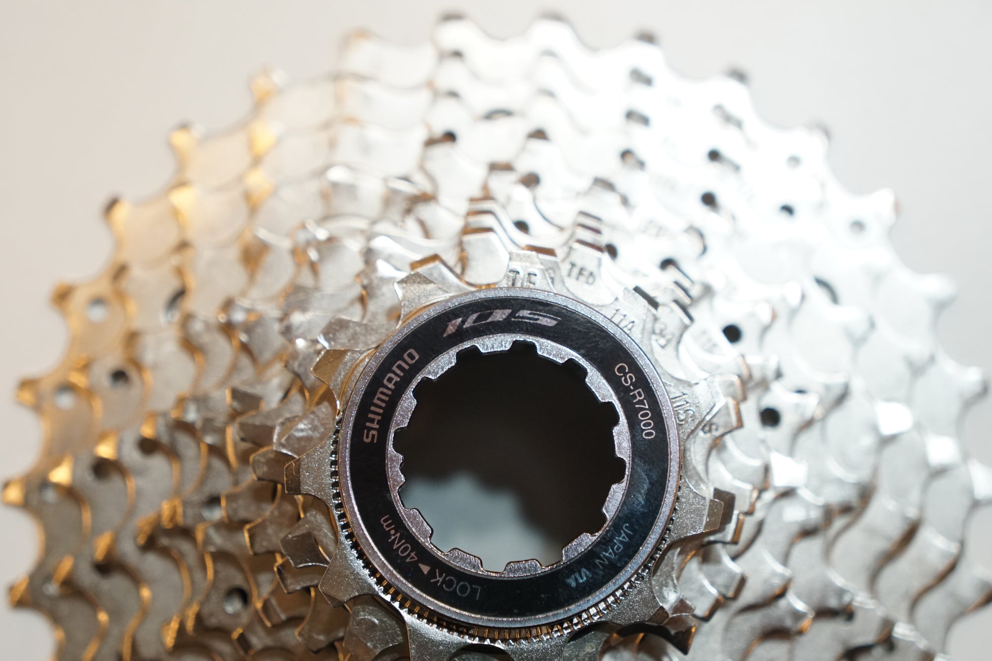 SHIMANO 「シマノ」 105 CS-R7000 11-30T スプロケット / バイチャリ浦和ベース