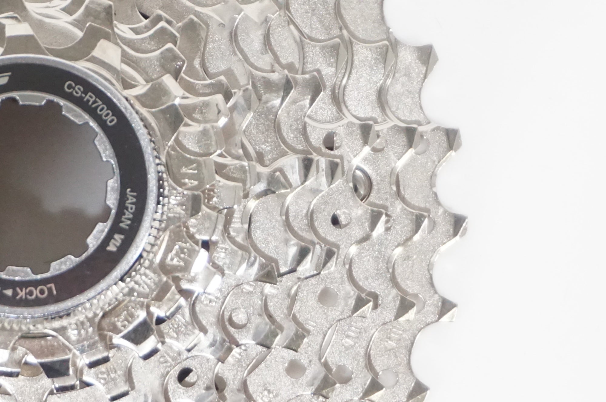 ELITE VOLANO / ヴォラーノ 105 スプロケCS-R7000付 SHIMANO 「シマノ」 105 CS-R7000 11-30T スプロケット / AKIBA店