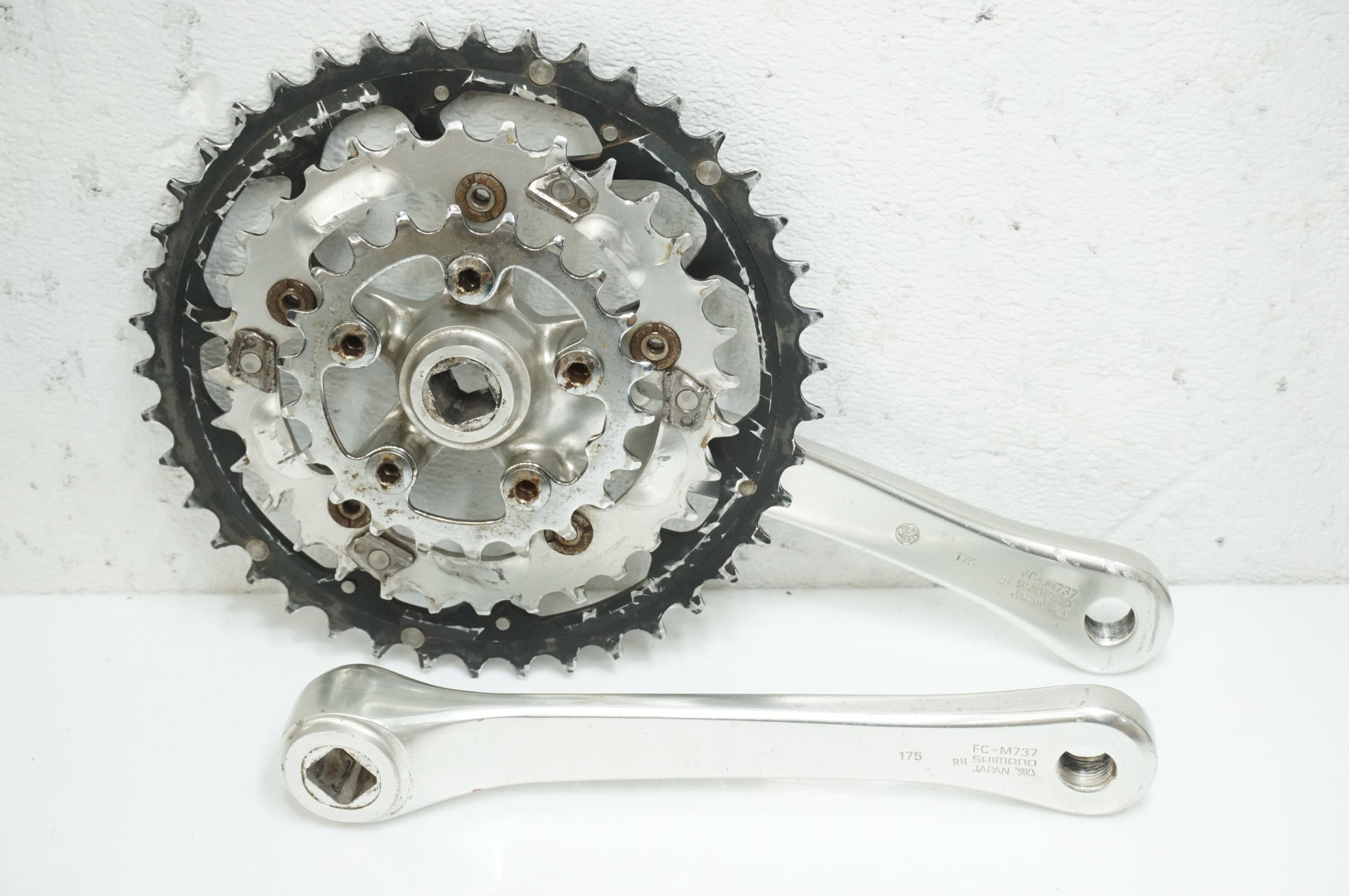 SHIMANO 「シマノ」 DEORE XT FC-M737 42-32-22T 175mm クランクセット / 大宮店