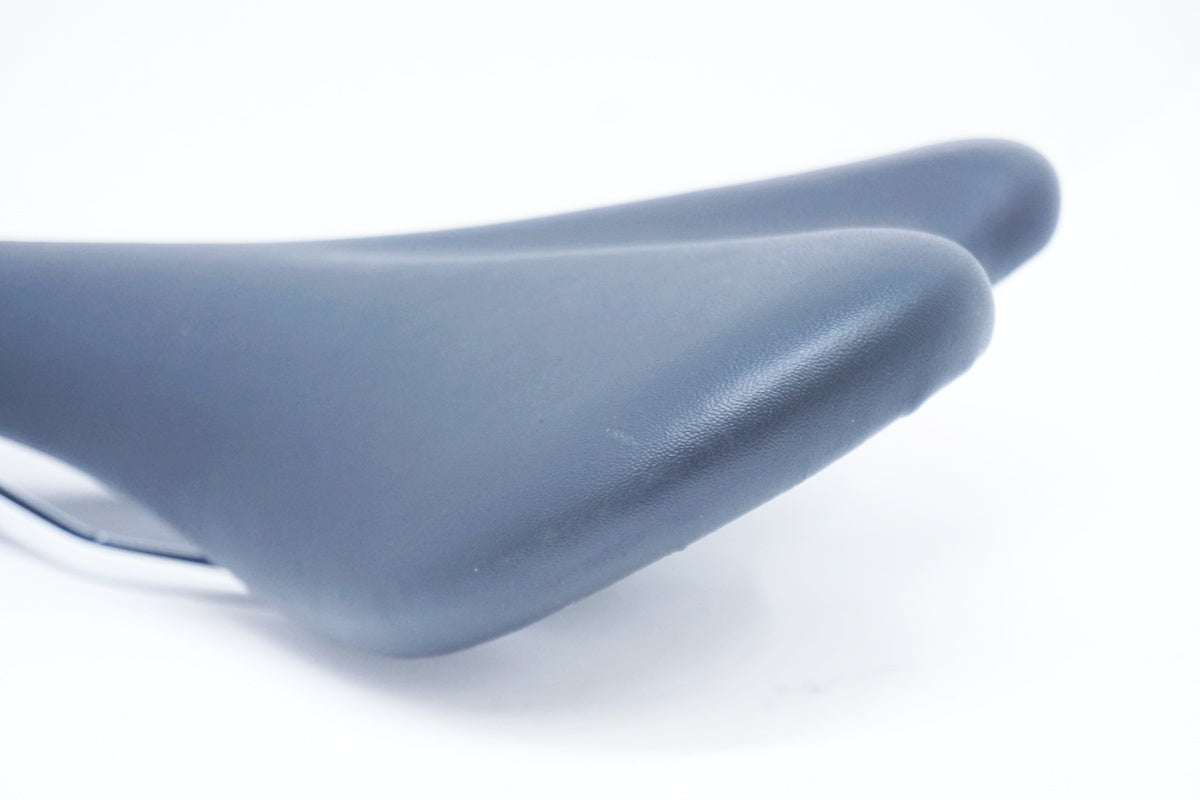 VELO 「ベロ」 サドル / 大阪美原北インター店