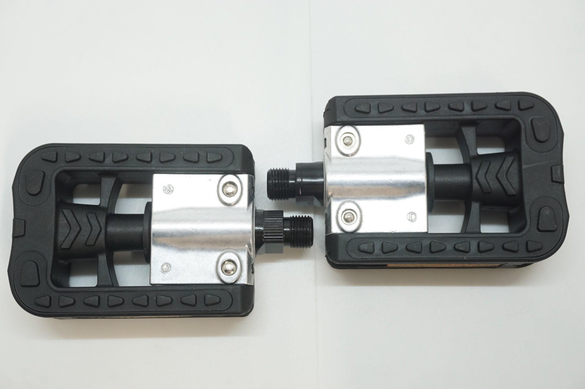 VP 「ブイピー」 VP-113 ペダル / 福岡店