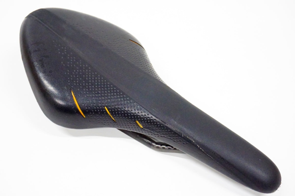 FIZIK 「フィジーク」 ARIONE R1 サドル / 名古屋大須店