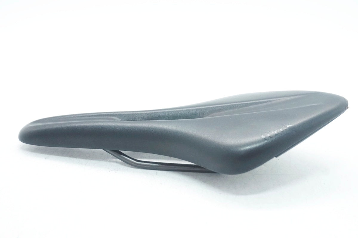 FIZIK 「フィジーク」 ARIONE R3 KIUMレール サドル / 大阪門真店