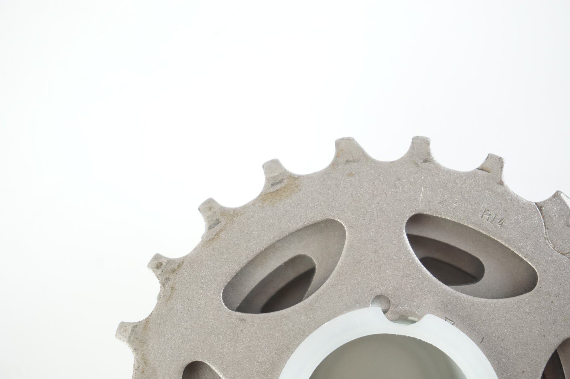 SHIMANO 「シマノ」 DURA-ACE CS-7400-8 13-23T スプロケット