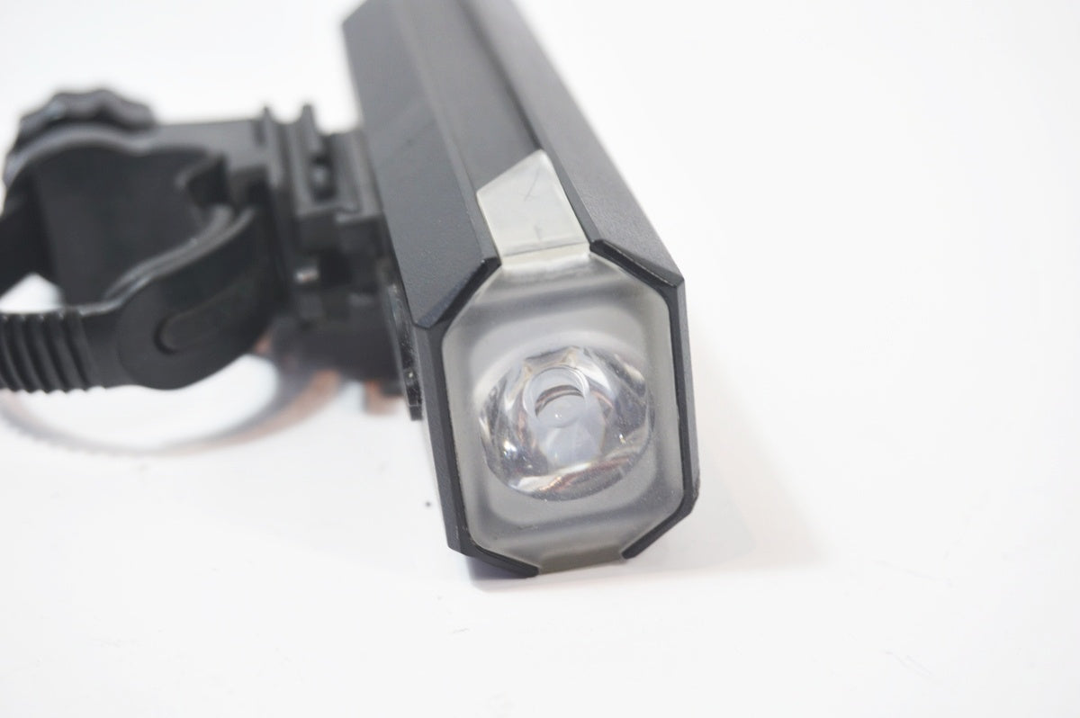 CATEYE 「キャットアイ」 AMPP300 フロントライト / バイチャリ世田谷店