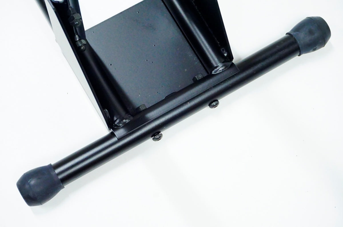 IWA 「イワ」 A01V SPECIAL ディスプレイスタンド / 名古屋大須店