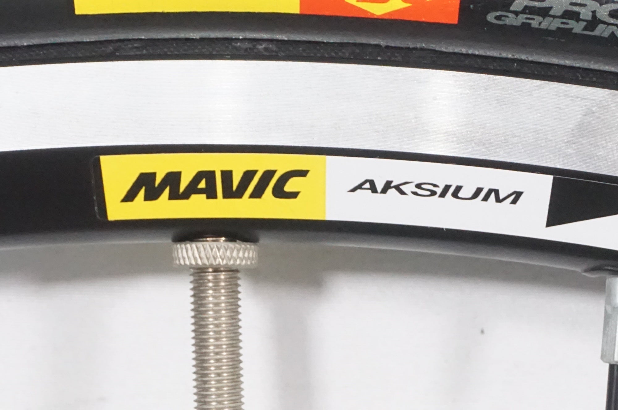 MAVIC 「マヴィック」 AKSIUM シマノ11速 ホイールセット / AKIBA店