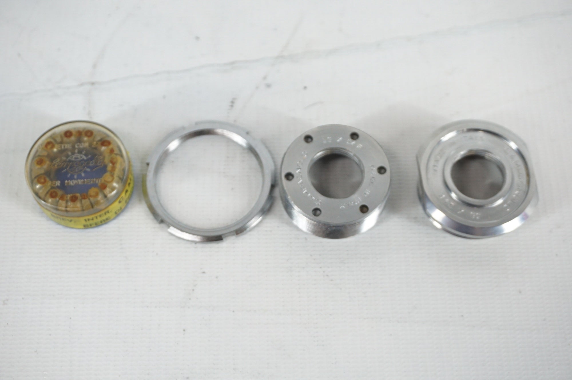 CAMPAGNOLO 「カンパニョーロ」 SERIE MOVIMENTO CENTRALE STRADA NUOVO RECORD ボトムブラケット / 阪急塚口店