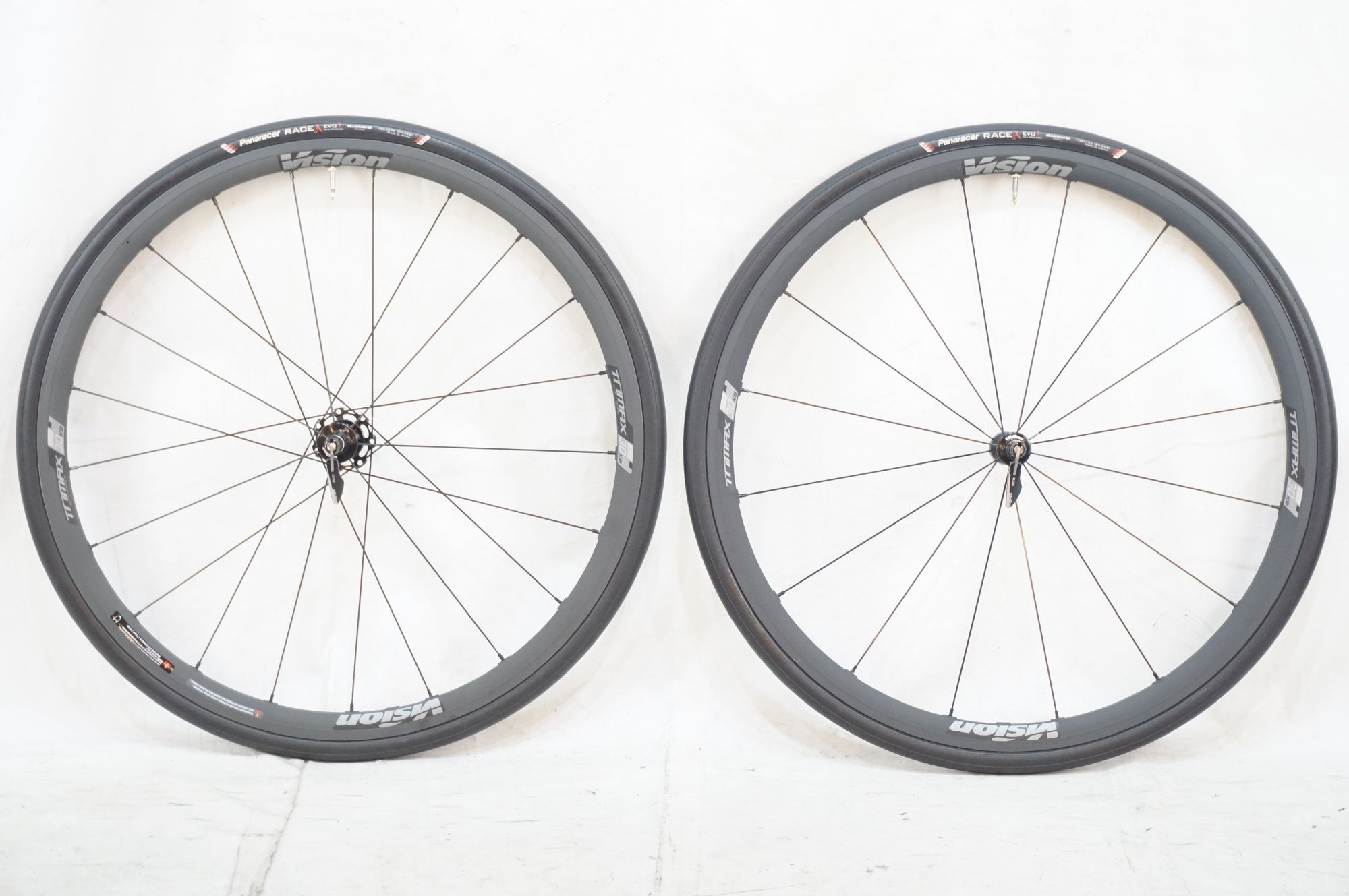 VISION 「ヴィジョン」 TRIMAX 30KB SHIMANO / SRAM 11S ホイール