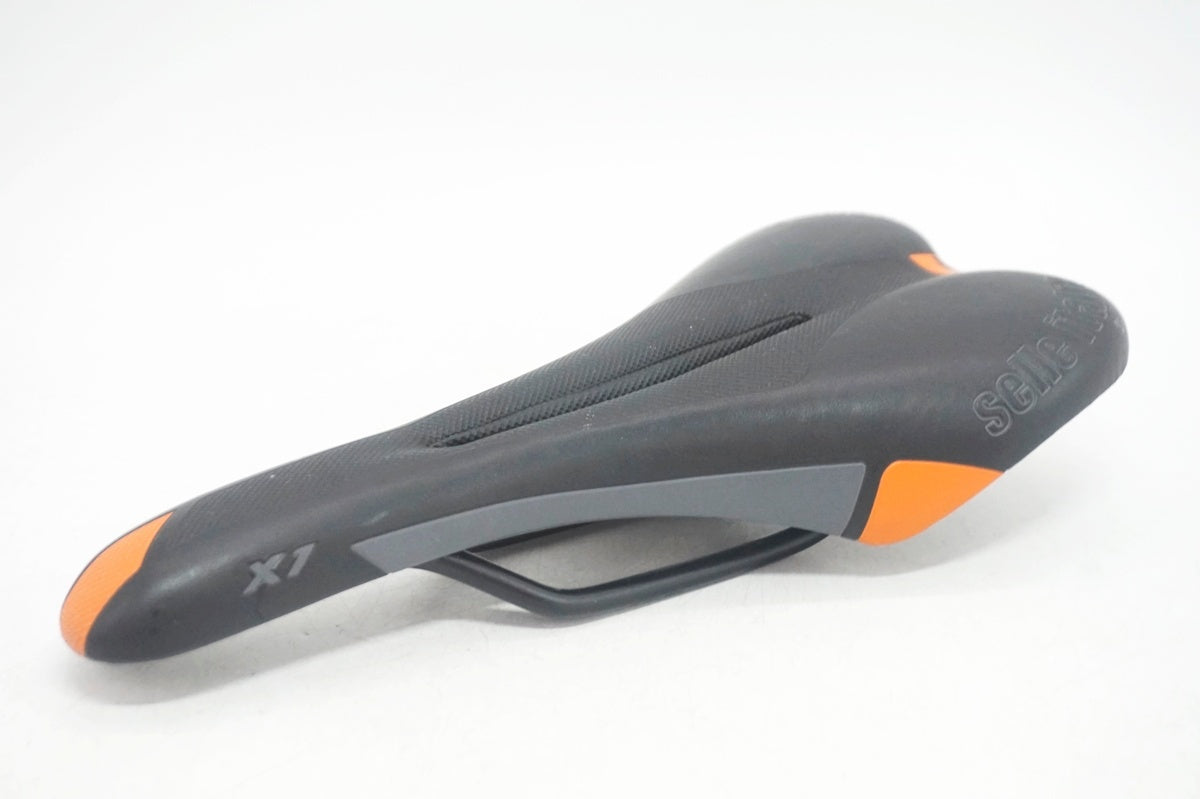 SELLE ITALIA 「セライタリア」 X1 サドル / 大阪門真店