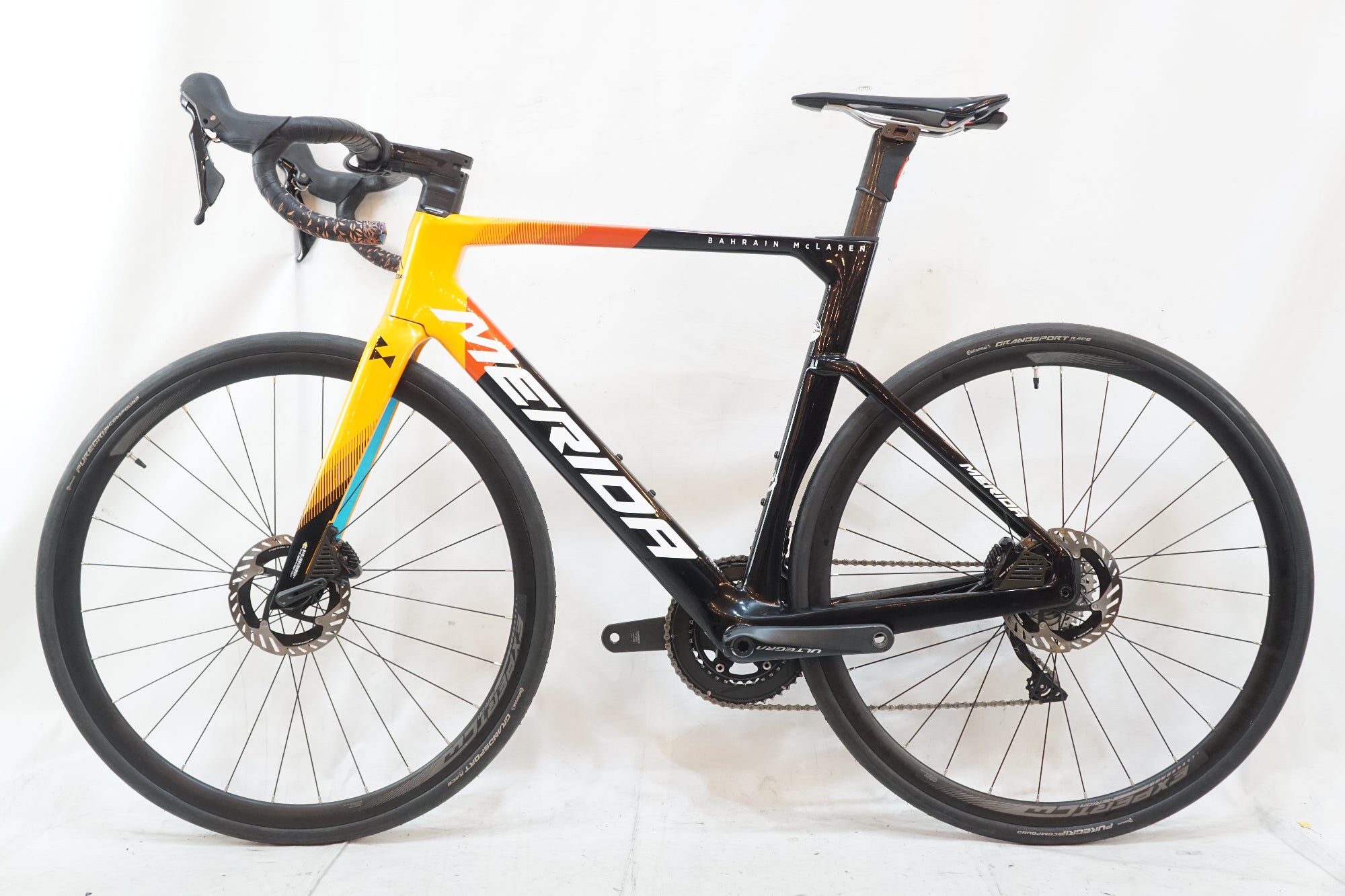 MERIDA 「メリダ」 REACTO 4000 DISC 2021年モデル ロードバイク / バイチャリ浦和ベース