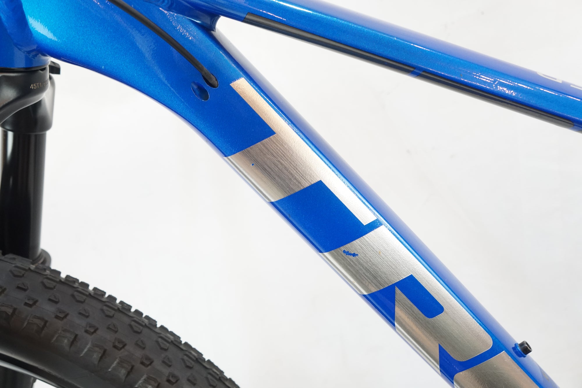 TREK 「トレック」 X-CALIBER 9 2022年モデル マウンテンバイク / バイチャリ浦和ベース