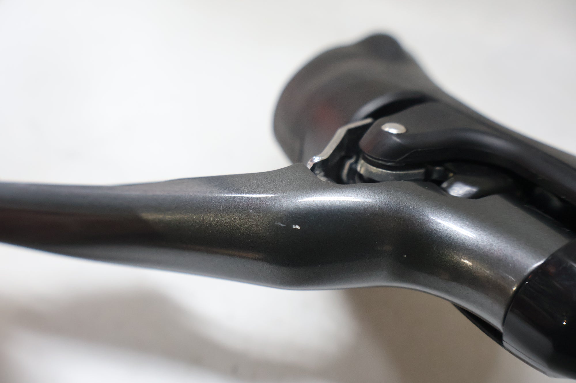 SHIMANO 「シマノ」 CLARIS ST-R2000 デュアルコントロールレバー