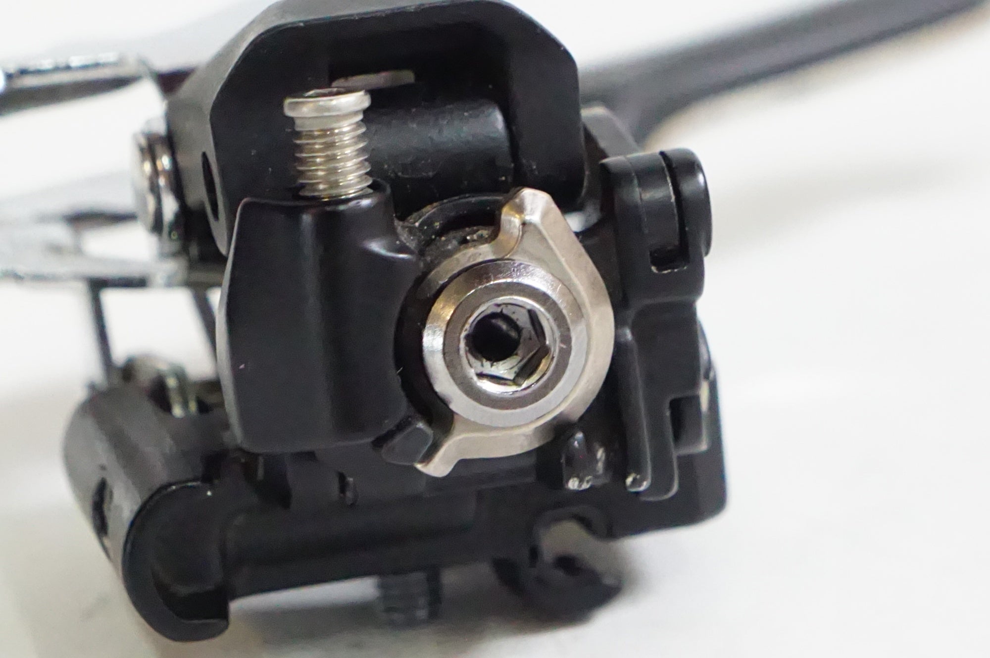 SHIMANO 「シマノ」 105 FD-R7100 フロントディレイラー  / 熊谷本店