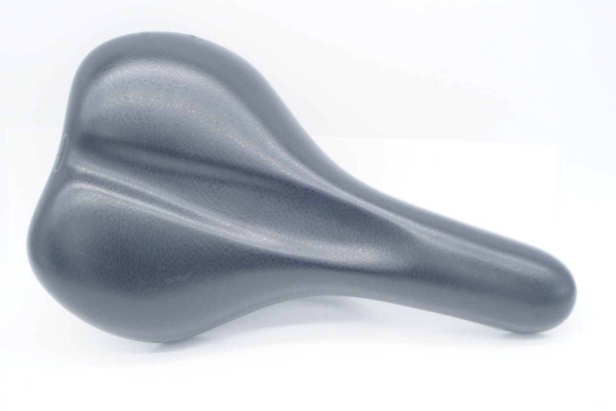 SELLEROYAL 「セラロイヤル」 SR サドル  / 滋賀大津店