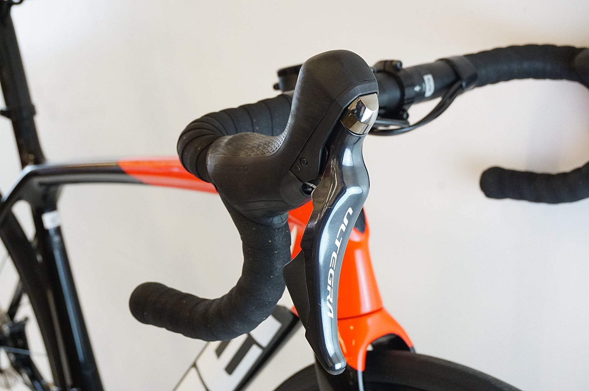TREK 「トレック」 EMONDA SL6 DISC 2021-2022年モデル ロードバイク