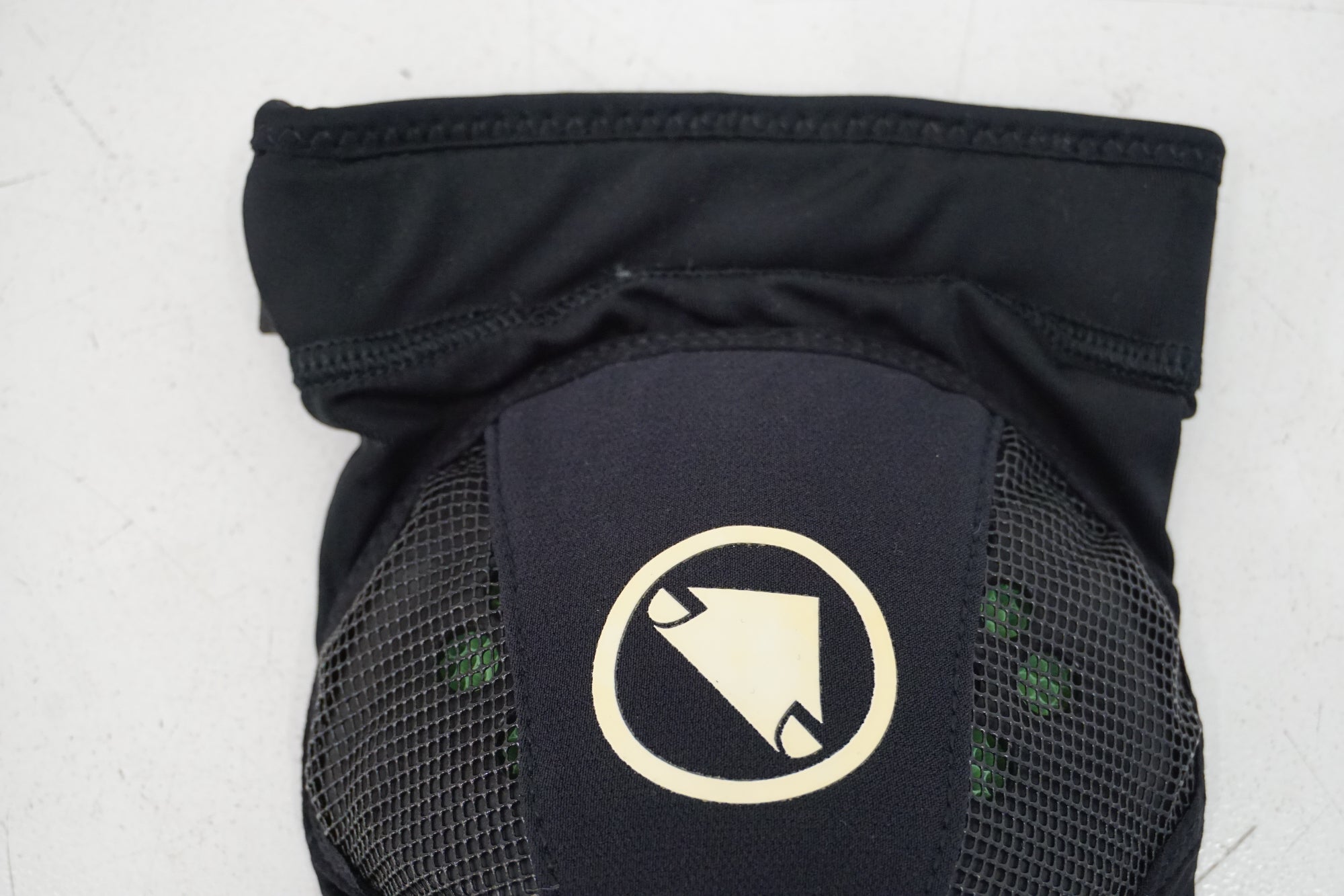 ENDURA 「エンデューラ」 MTB KNEE GUARD S/M サイズ ENDURA 「エンデューラ」 MTB KNEE GUARD S/M サイズ