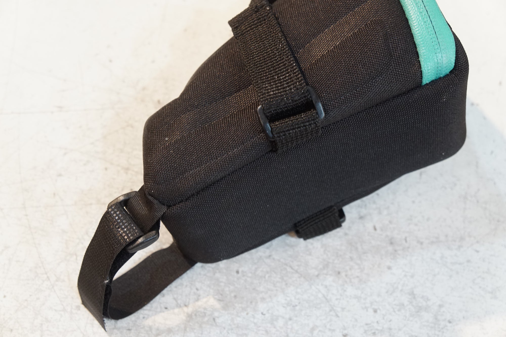 BIANCHI 「ビアンキ」 サドルバッグ / バイチャリ浦和ベース
