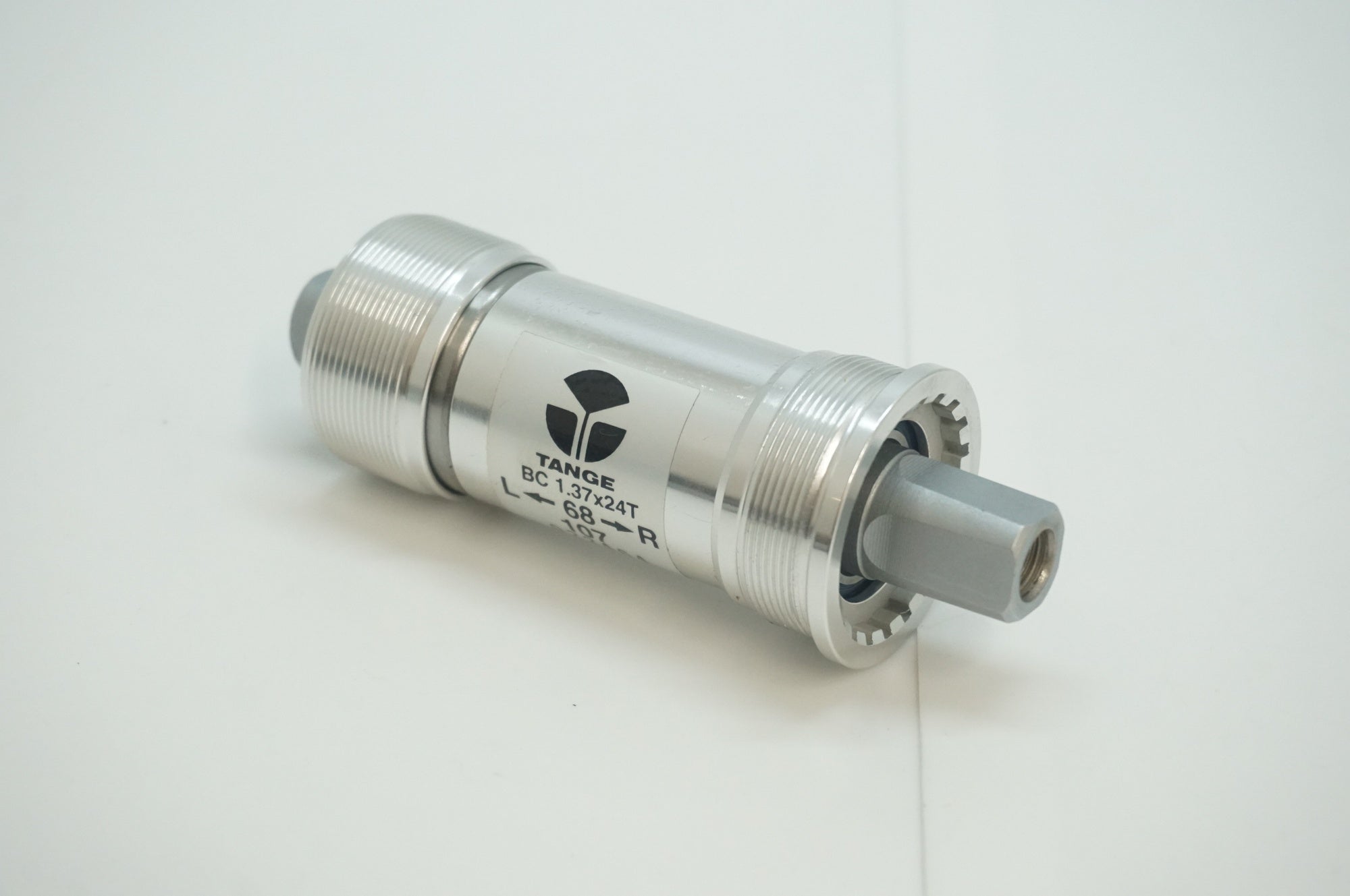 TANGE 「タンゲ」 LN7922 ボトムブラケット / 福岡店