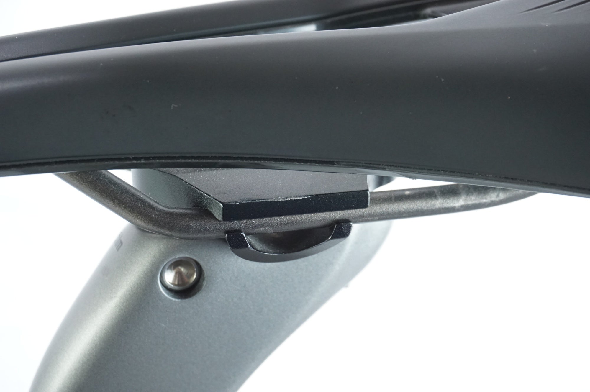 PINARELLO 「ピナレロ」 PARUS DISK 105 2023年モデル ロードバイク / 中目黒店