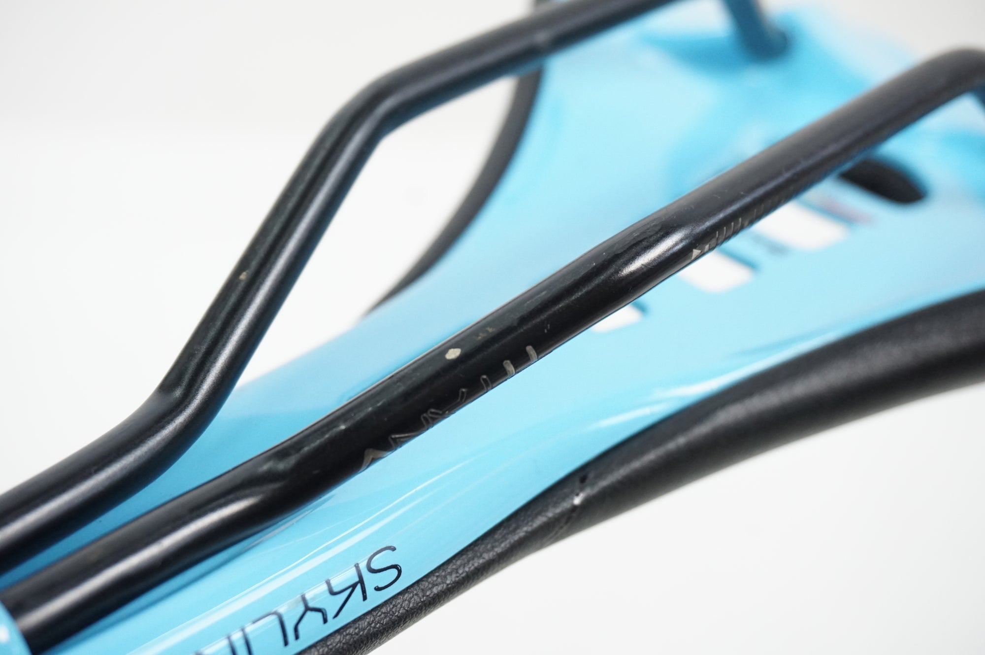 ASTUTE 「アスチュート」 SKYLINE VT サドル / 川越店 ｜ バイチャリ