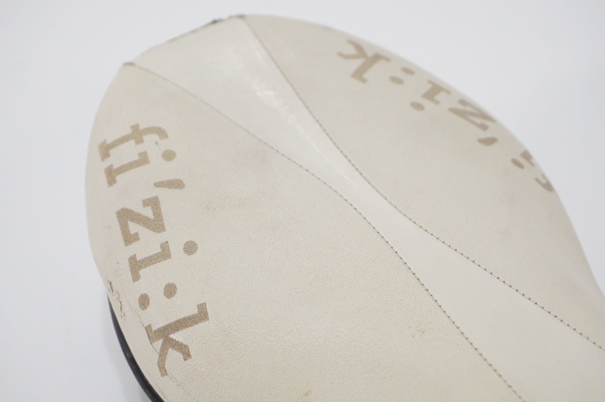 FIZIK 「フィジーク」 TUNDRA BRAIDED サドル / AKIBA店 ｜ バイチャリ