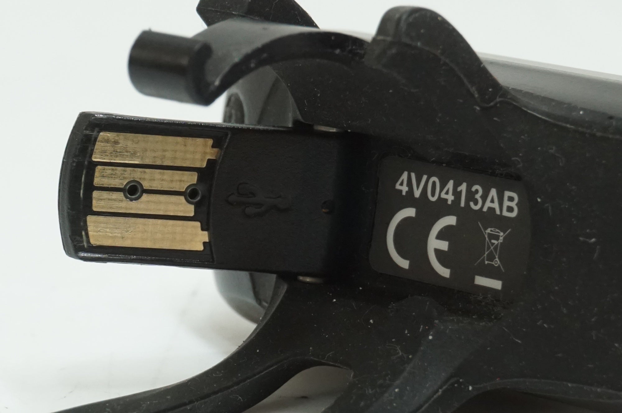 KNOG 「ノグ」 BLINDER LIGHTS 4V リアライト / 大宮店