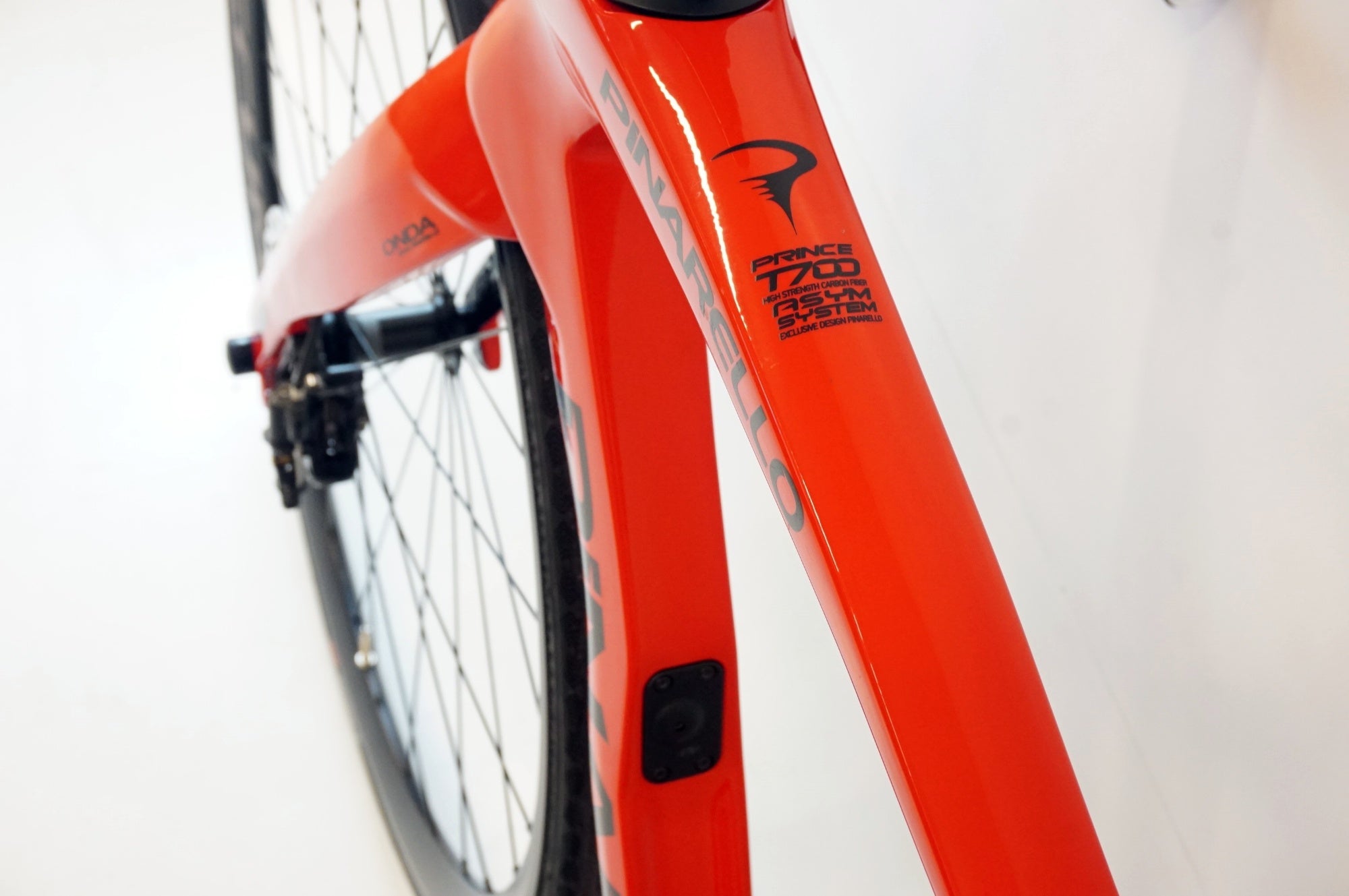 PINARELLO 「ピナレロ」 PRINCE DISK 105 2021年モデル ロードバイク 