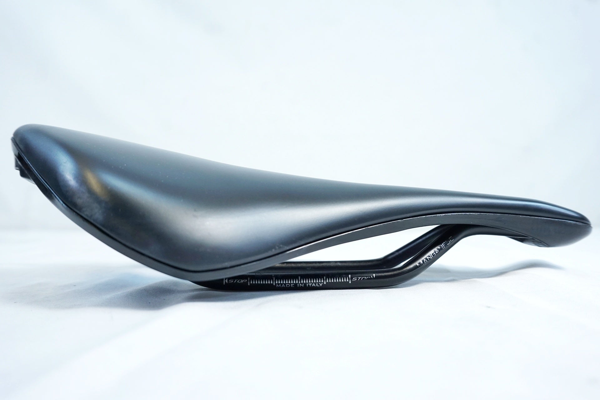 MOST 「モスト」 LYNX ULTRA サドル / 有明ガーデン店 ｜ バイチャリ