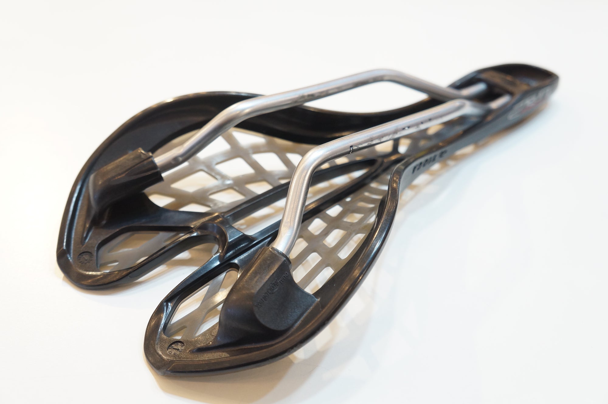 TIOGA 「タイオガ」 SPYDER TWTAL2 サドル / バイチャリ浦和ベース