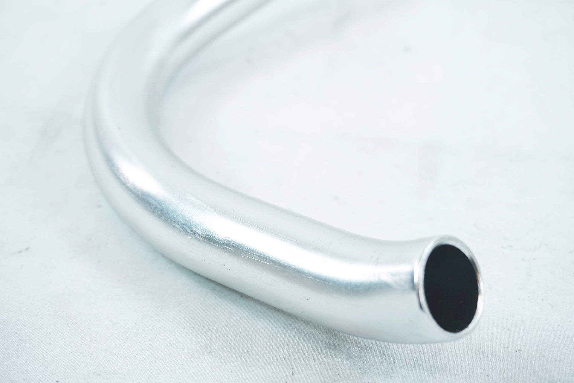 NITTO 「ニットー」 RB-010 ブルホーン Φ25.4mm 400mm ハンドル / 有明ガーデン店