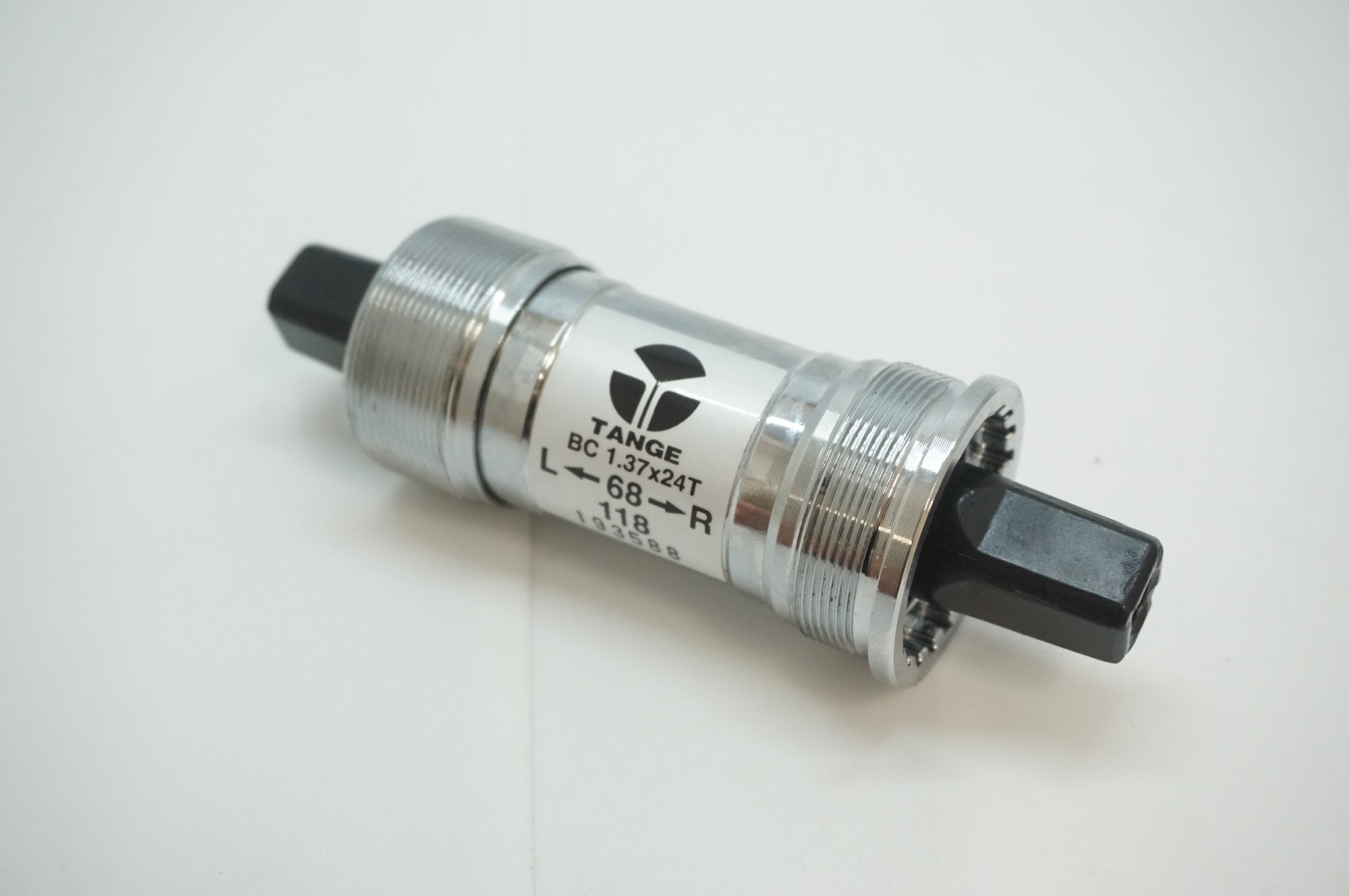 TANGE 「タンゲ」 ボトムブラケット / 福岡店