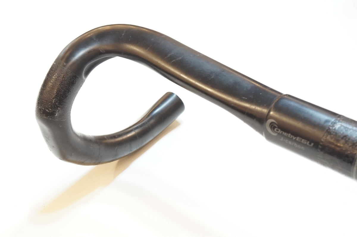 ONEBYESU 「ワンバイエス」 J-CARBON GRAND MONROE SL φ31.8 420mm ハンドル / 浦和ベース
