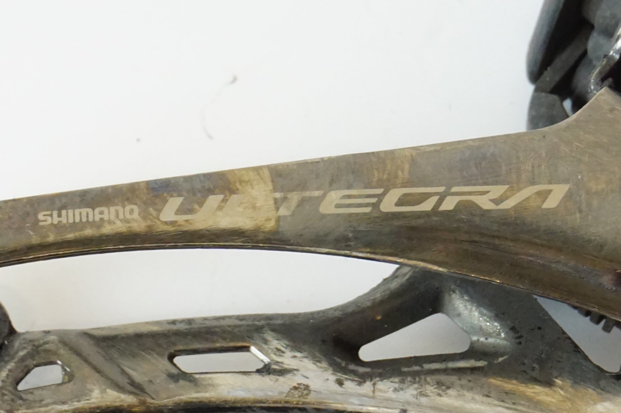 SHIMANO 「シマノ」 ULTEGRA Di2 FD-R8150 フロントディレイラー
