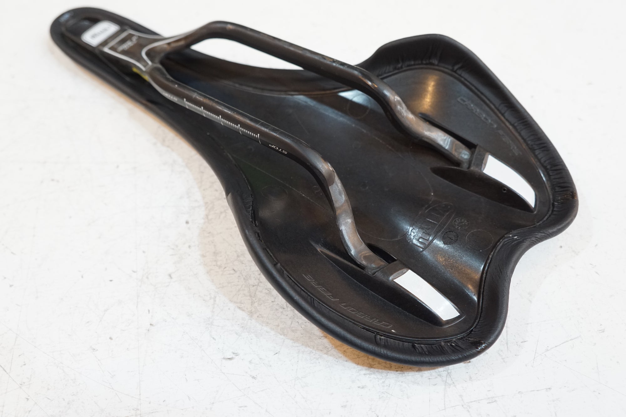 SELLE ITALIA 「セラ イタリア」 SLR DE ROSA サドル / バイチャリ浦和