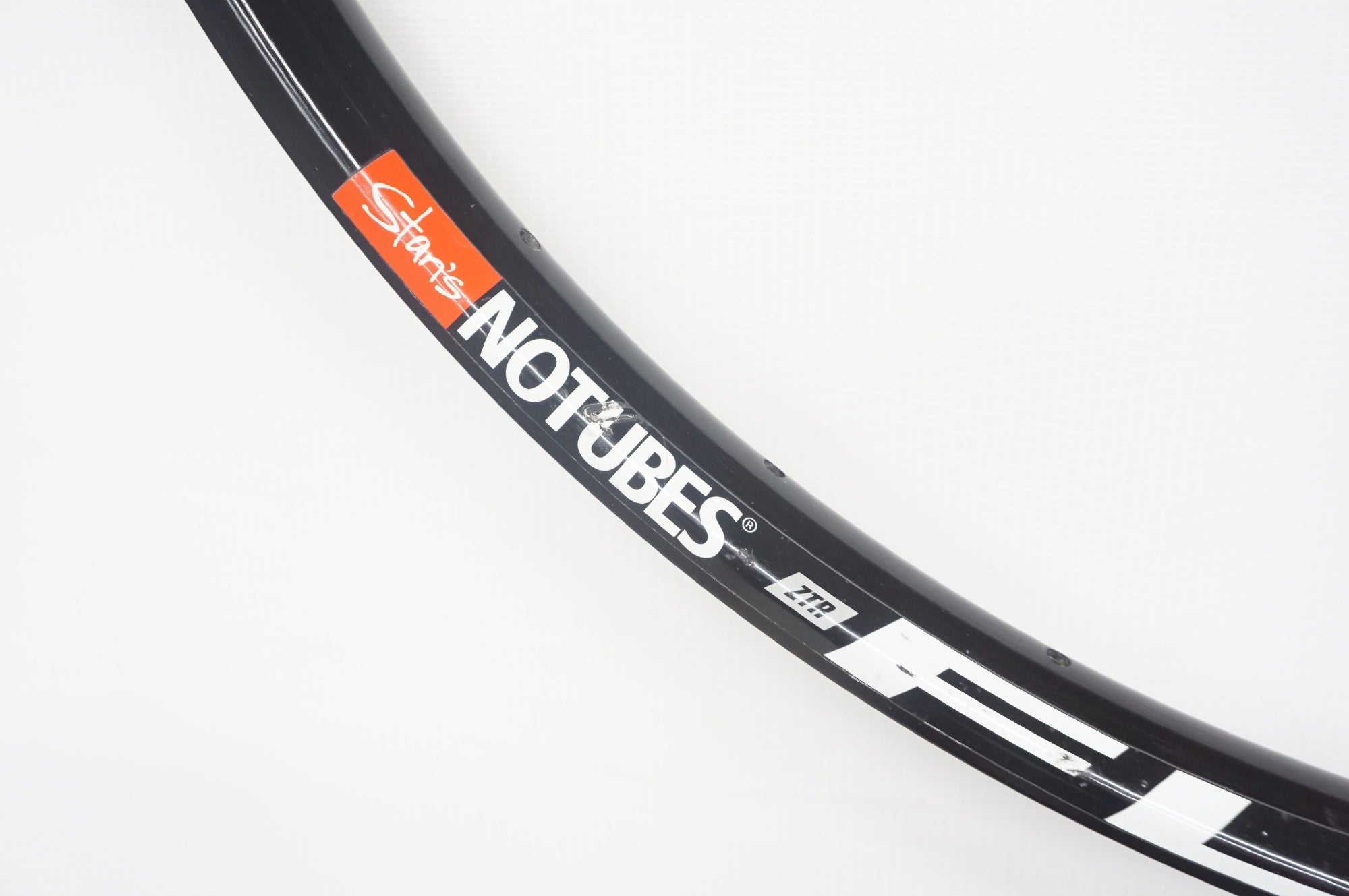 STAN’S NOTUBES 「スタンズノーチューブ」 Flow EX 27.5 リム / 阪急塚口店