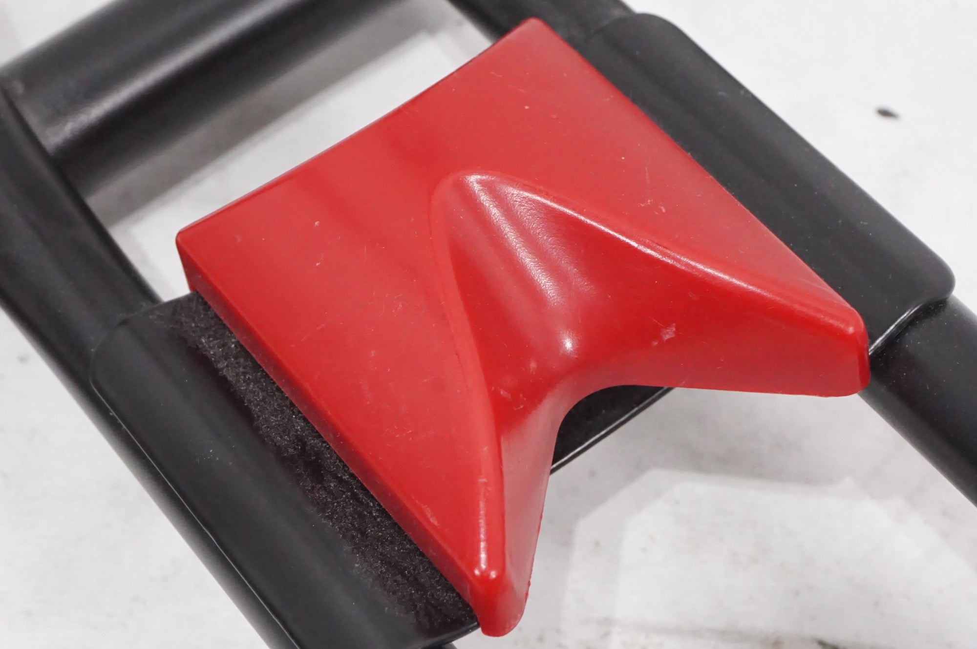 VELOLINE 「ベロライン」 ディスプレイスタンド / AKIBA店