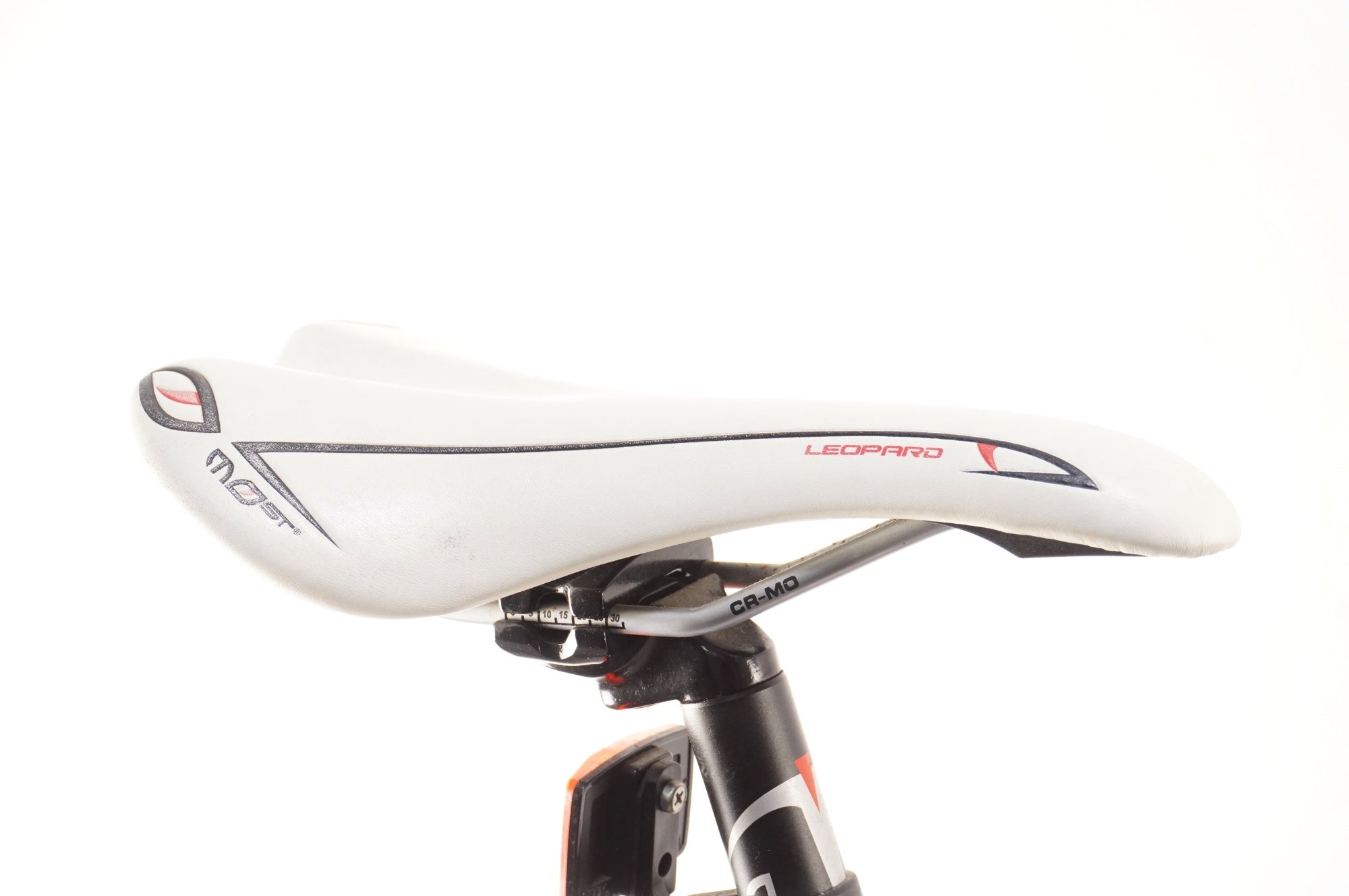 PINARELLO 「ピナレロ」 TREVISO 2011年モデル ロードバイク / 中目黒店
