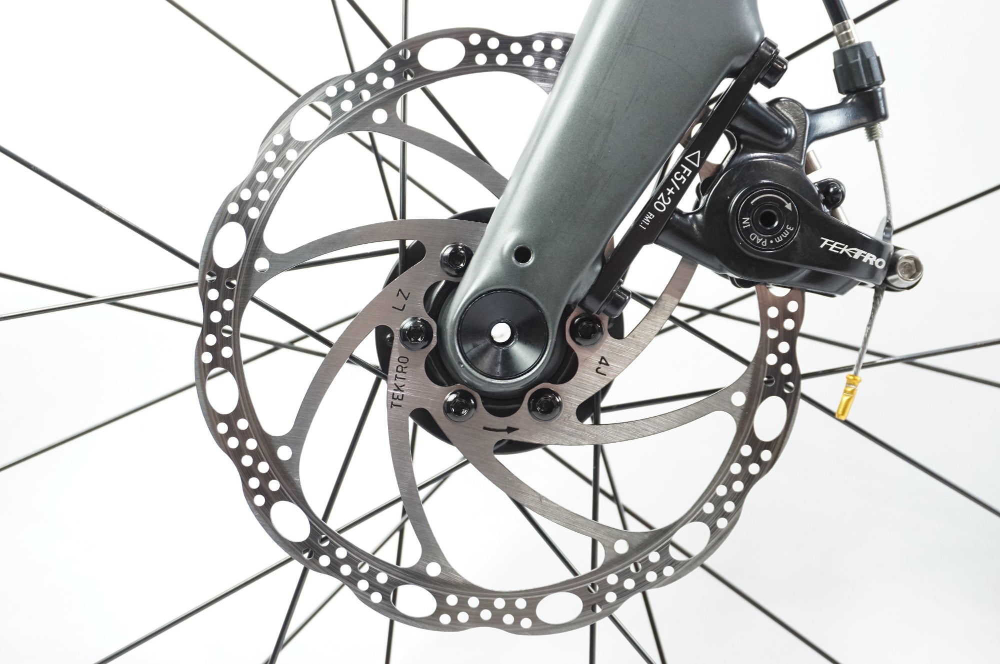 TREK 「トレック」 DOMANE AL2 GEN4 2026年モデル ロードバイク / 中目黒店