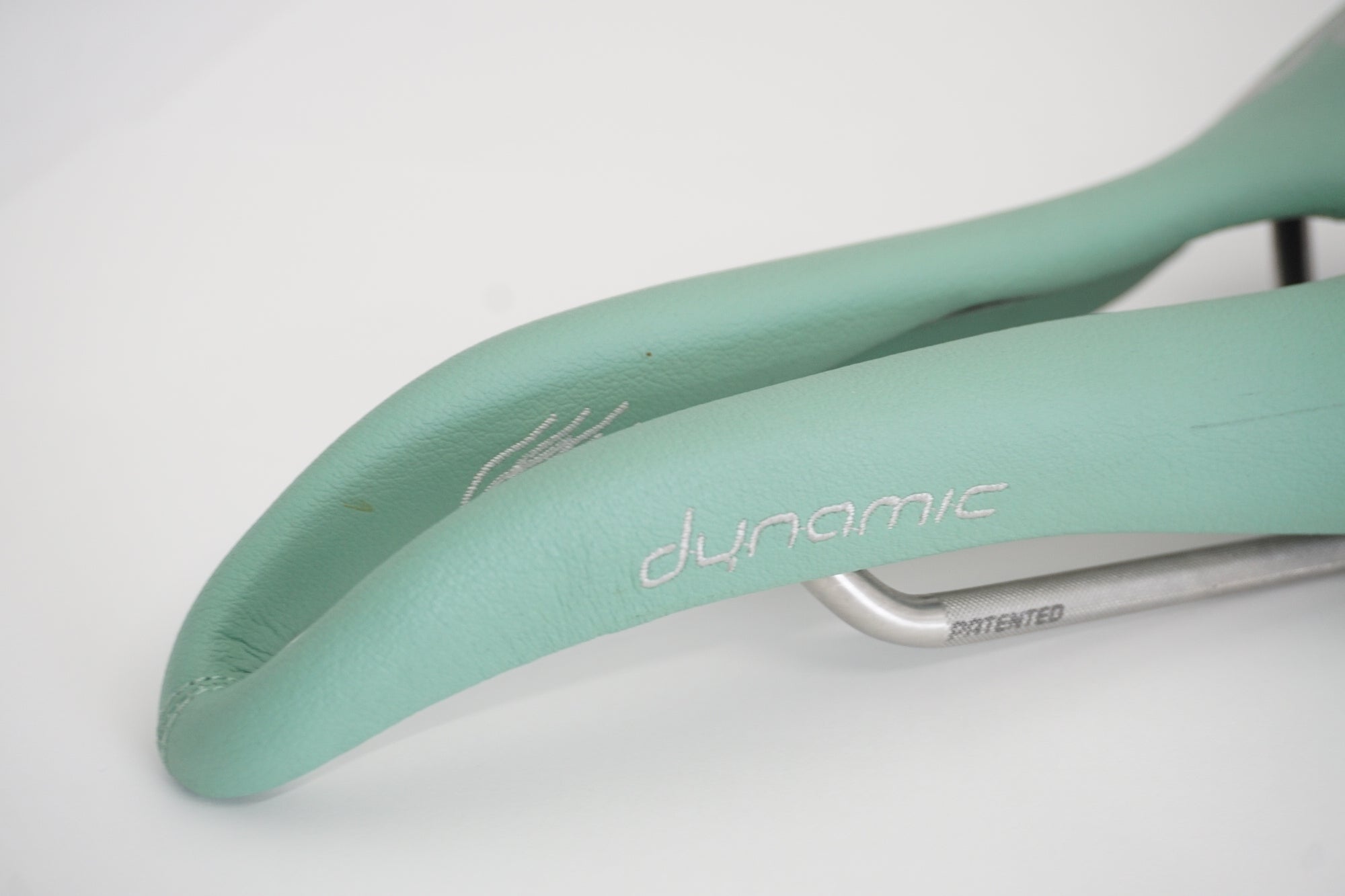 SELLE 「セラ」 SMP DYNAMIC サドル / 京都八幡店
