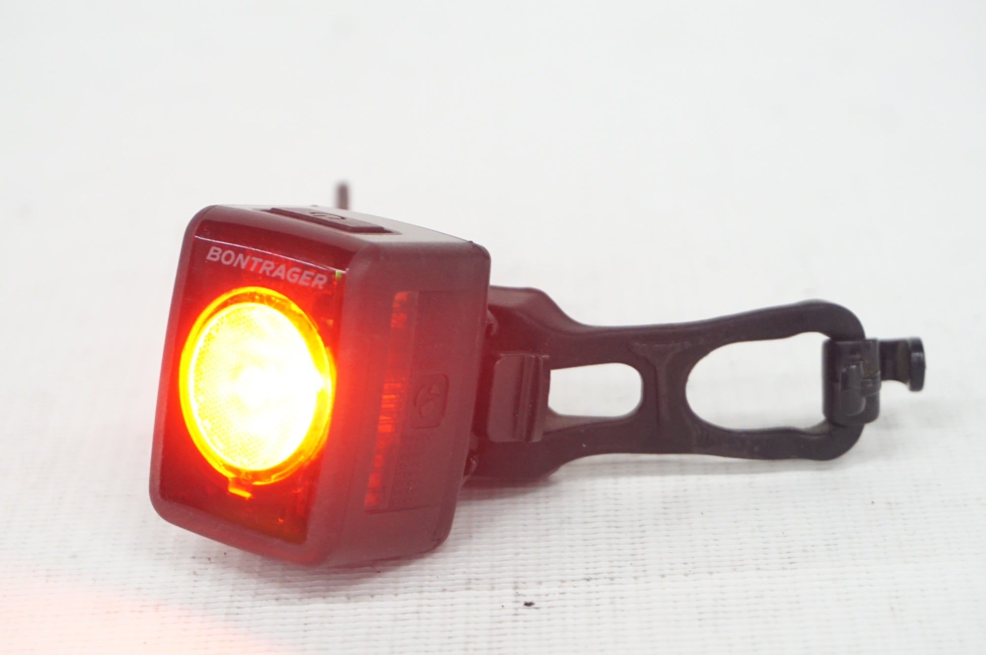 BONTRAGER 「ボントレガー」 FLARE RT リアライト / 阪急塚口店