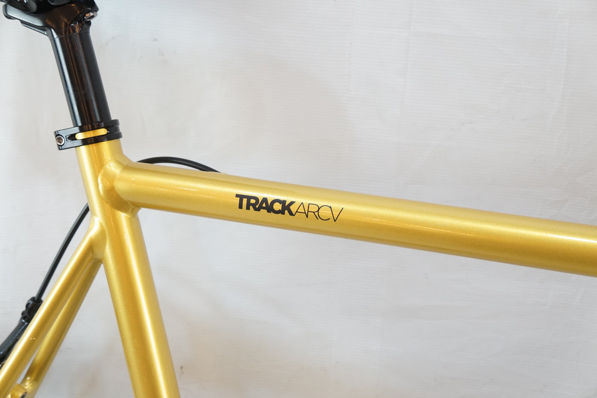 Fuji TRACK ARCV 49CM 2024年モデル FUJI / 【型落ち在庫セール！】【2024年モデル】TRACK ARCV